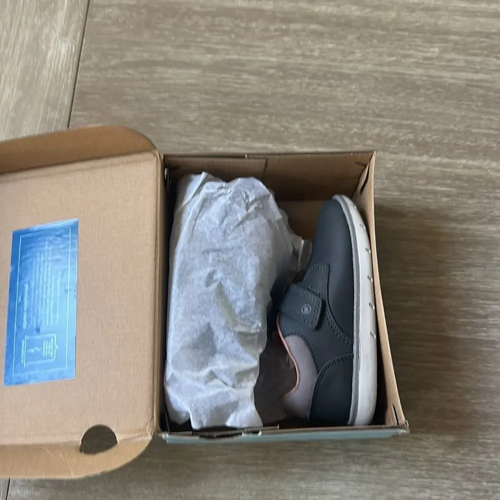 Stride rite Little Boy SRTech Griffin Grey 9 months NWT‎ in packaging